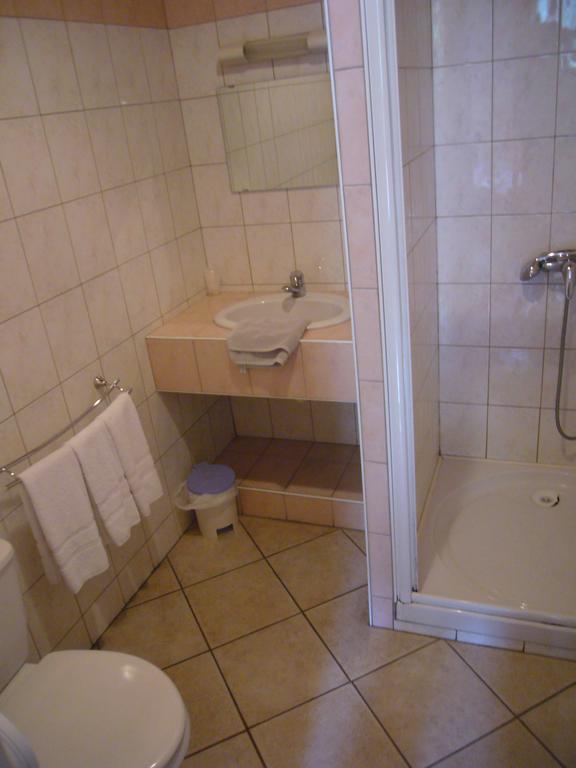 Le Relais Du Lac Le Lauzet-Ubaye Номер фото
